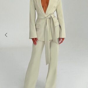 Elegant Cream Women's Blazer with Belt